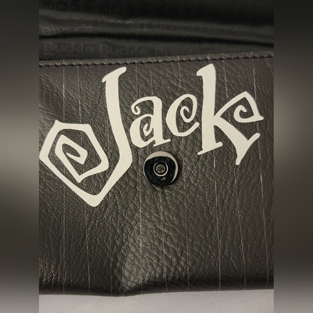 Disney Tim Burton's The Nightmare Before Christmas Wallet - Picture 10 of 11